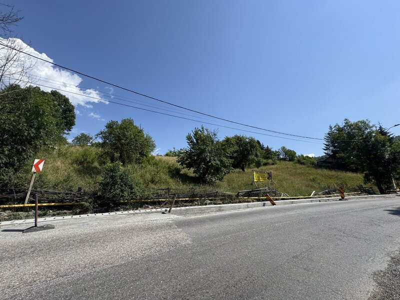 Rucar, teren intravilan 3214 mp cu deschidere 56 m in DN73
